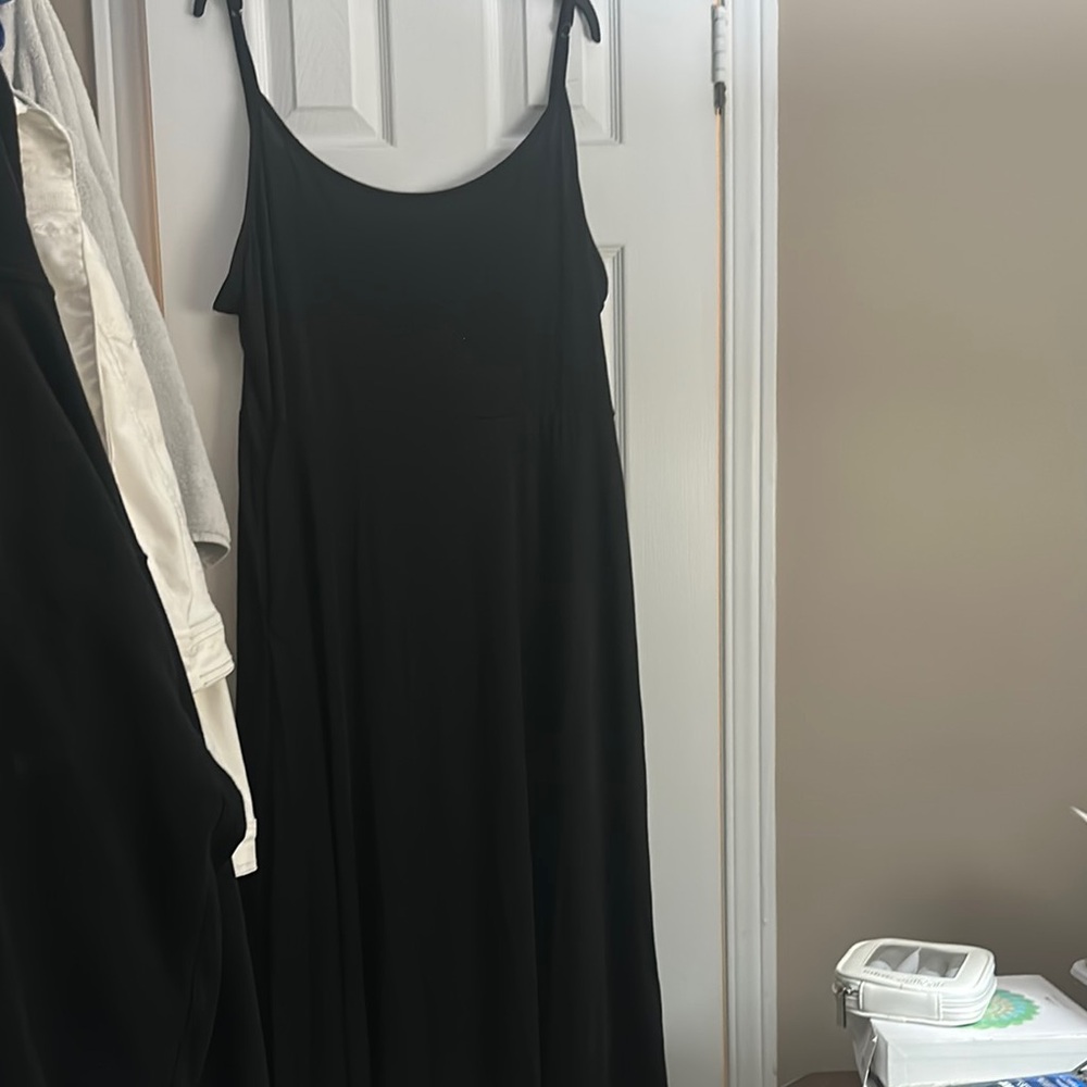 Cider Black Sleeveless Scoop Neck Maxi Sundress